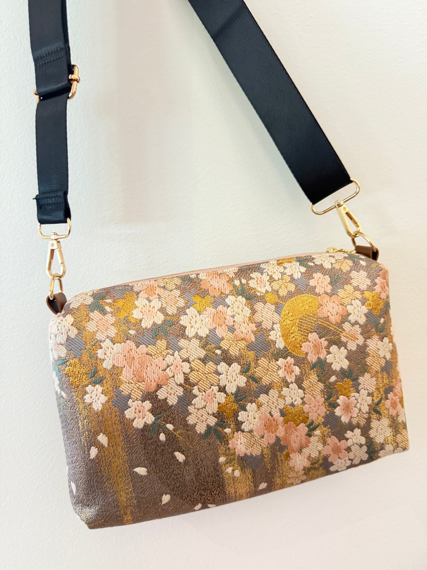 Obi shoulder bag (Kinono Upcycle ) 16