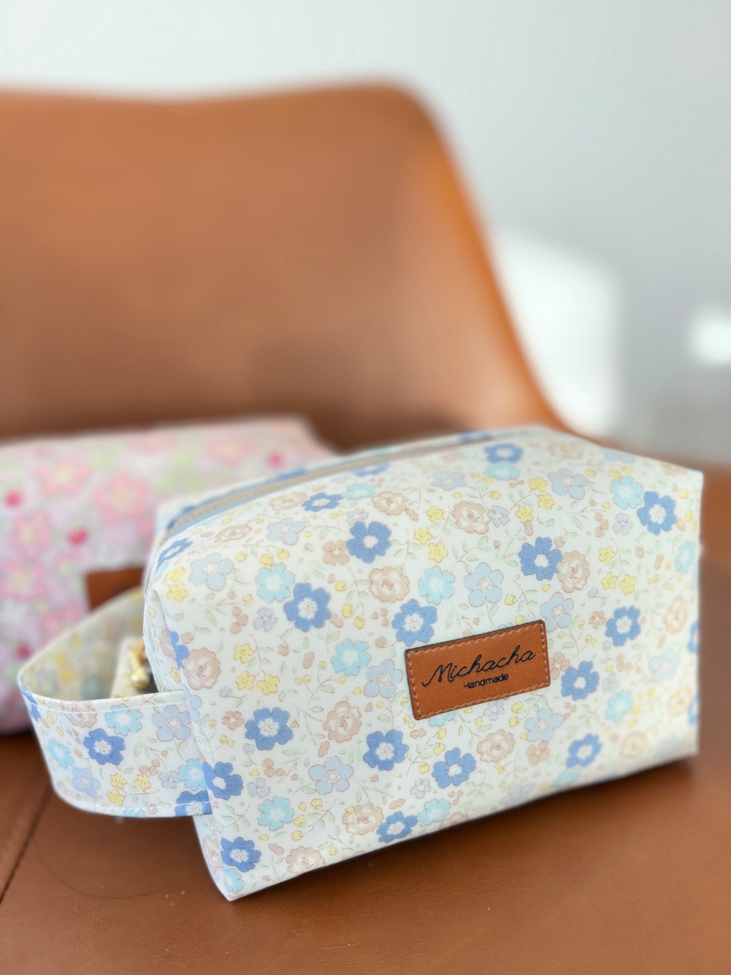 Make up bag M 83