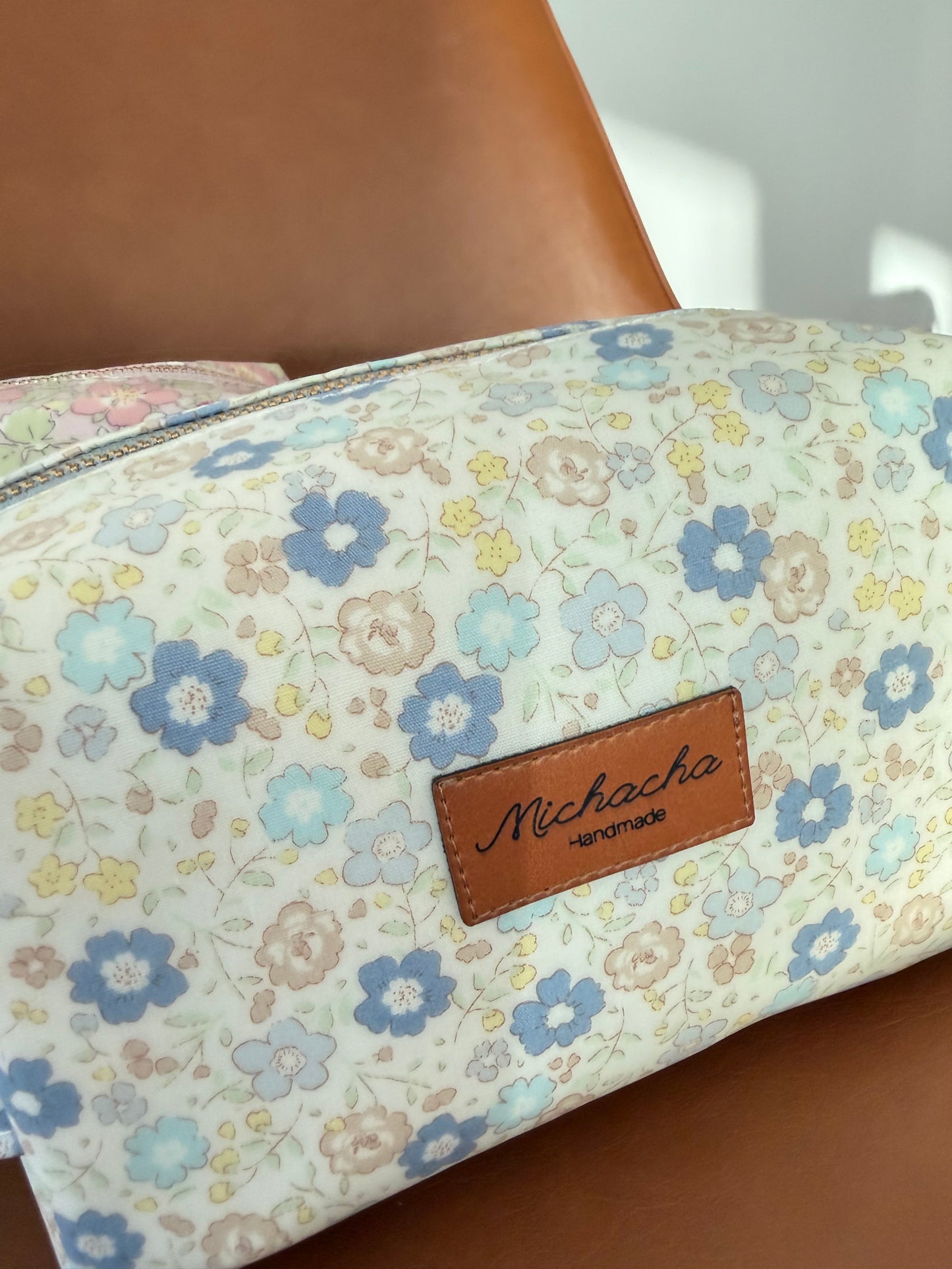 Make up bag M 83