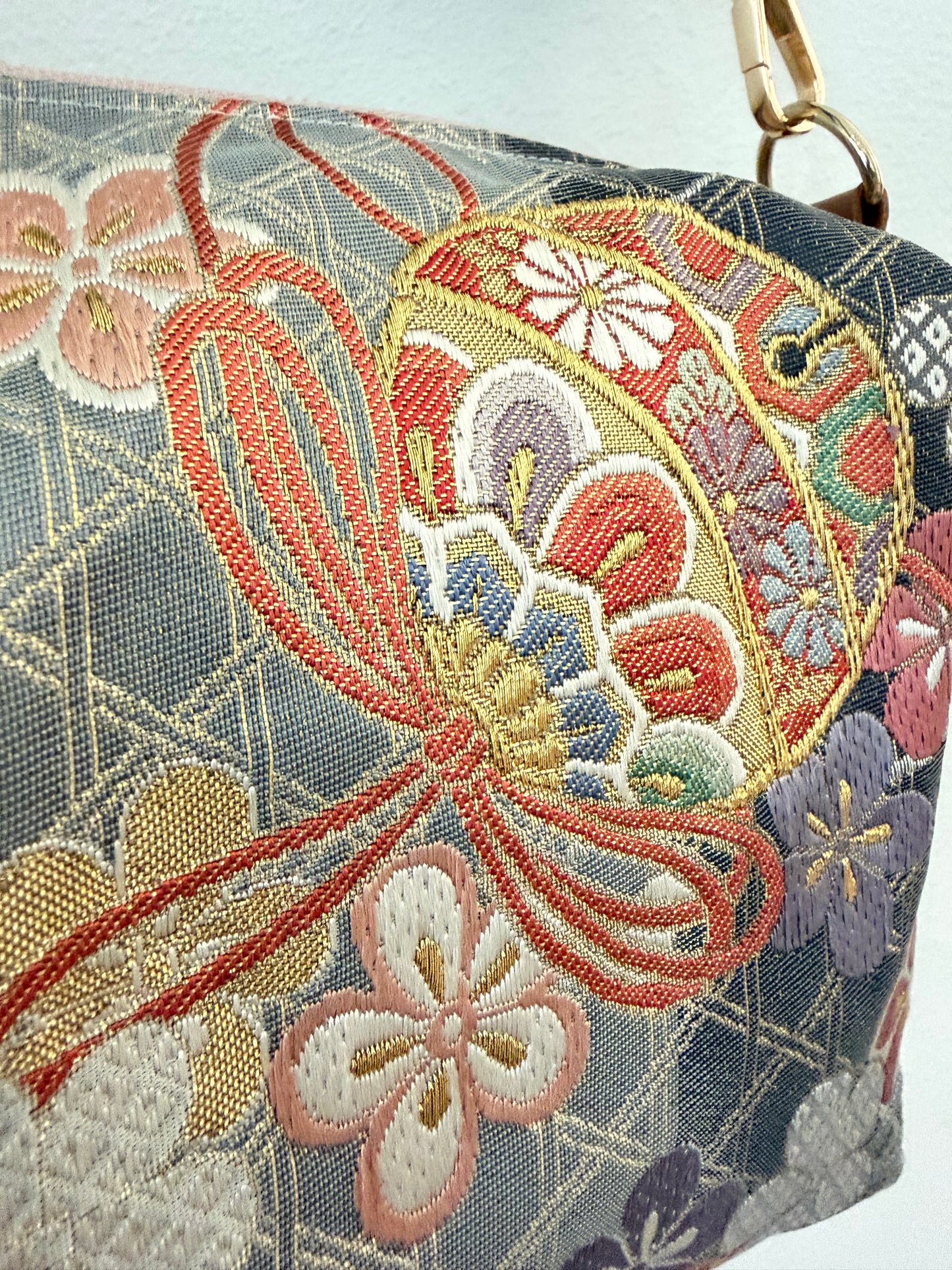 Obi shoulder bag (Kinono Upcycle ) 18