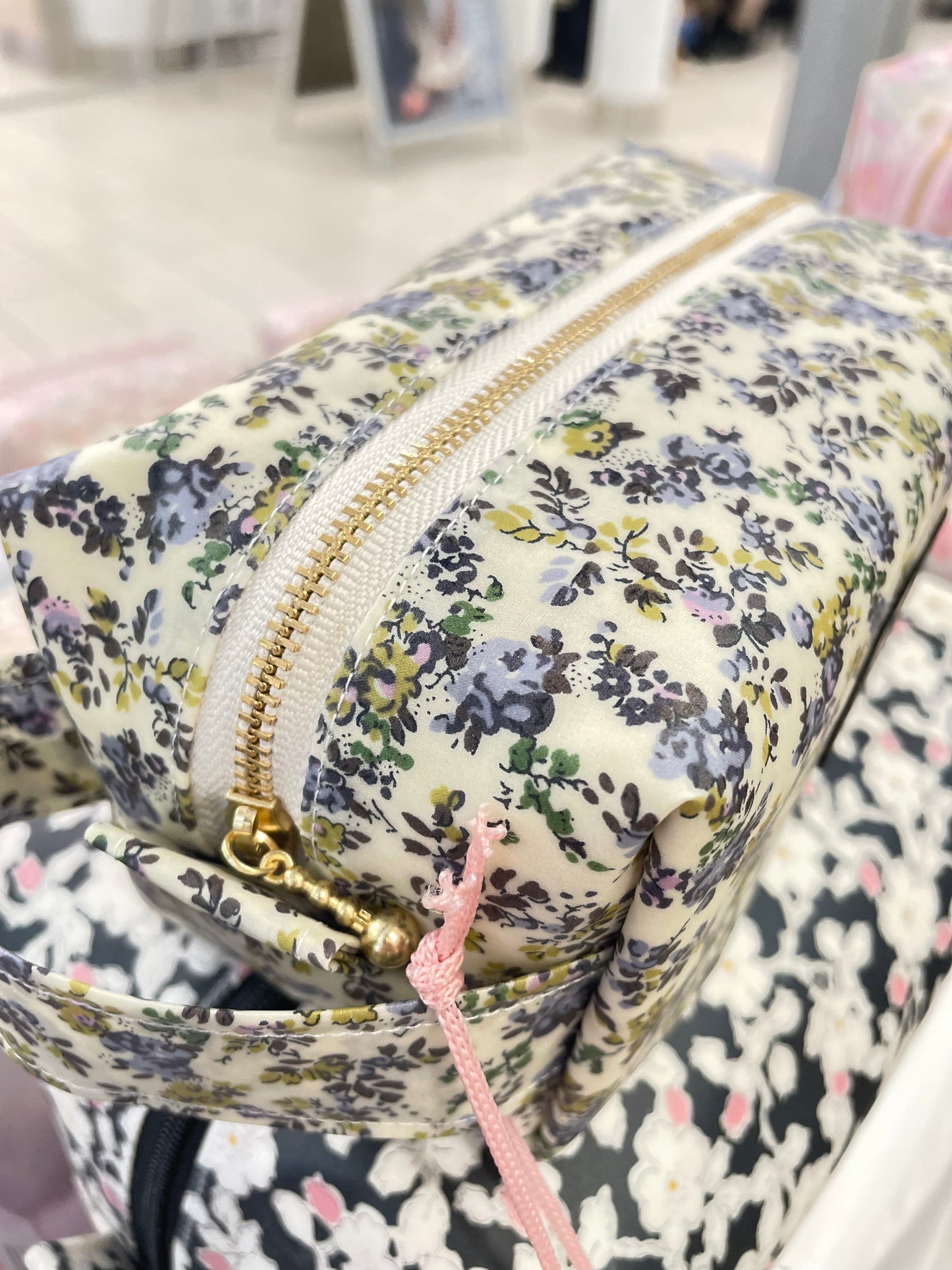 Make up bag M 29