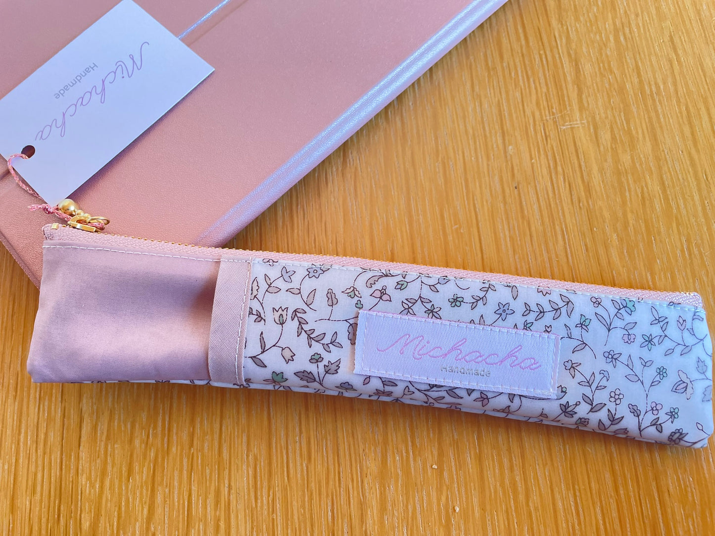 ipan pen case +plus<Water repellent> Cathy/Pink zip